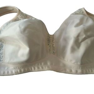NEW-Playtex 18 hour 40D bra